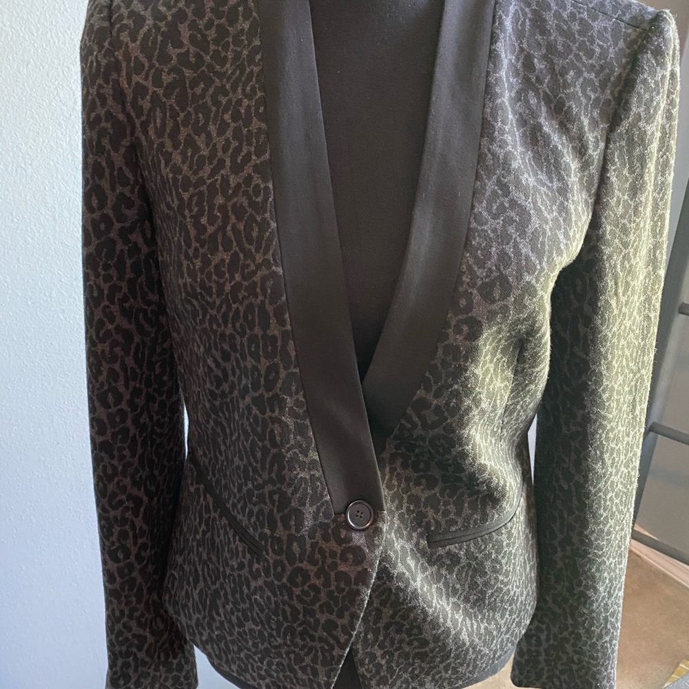 LOFT Leopard blazer